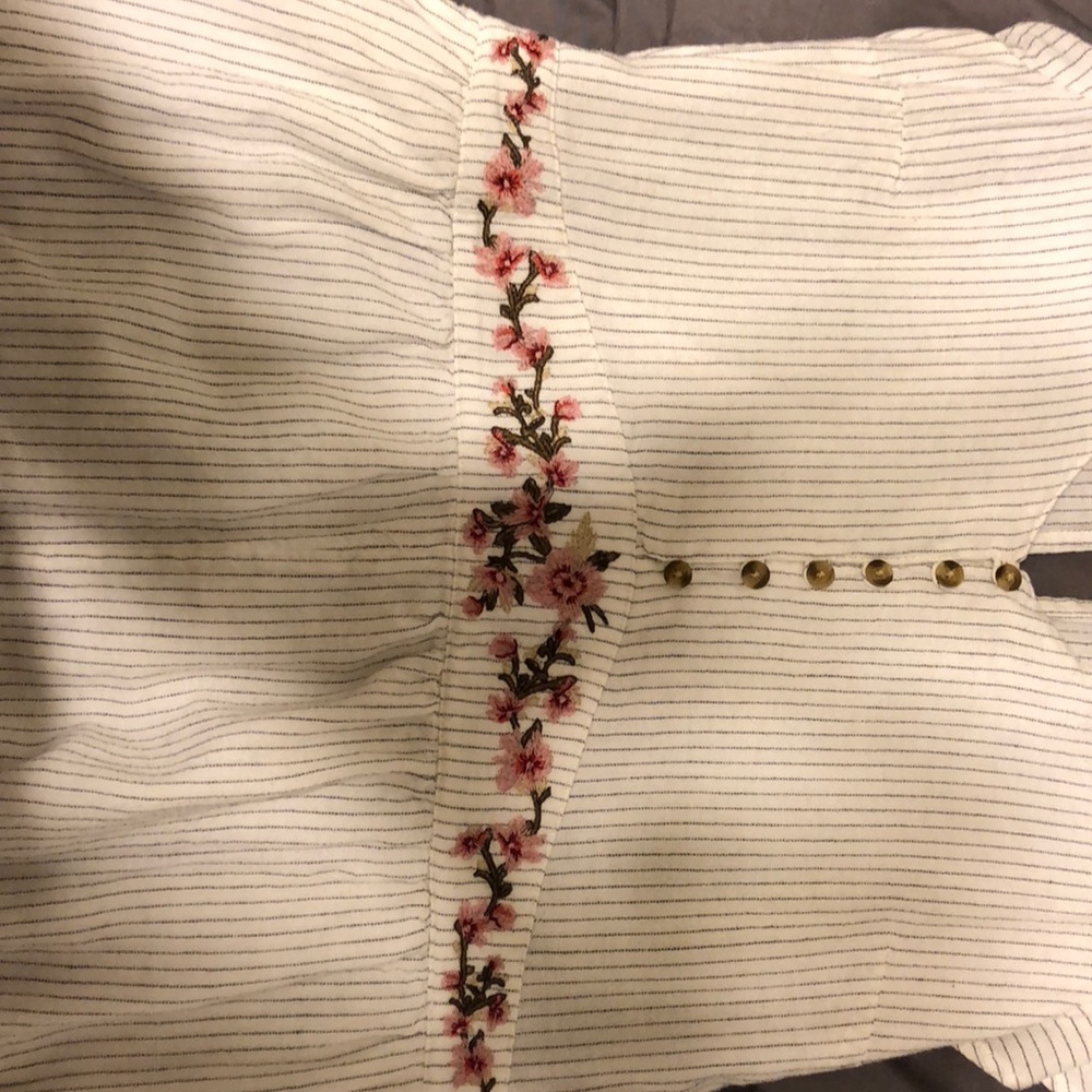 Romper - Picture 2 of 3